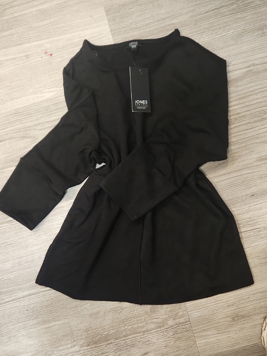 Jones New York Dresses & Skirts - Jones New York Black Long Sleeve Tunic Dress M